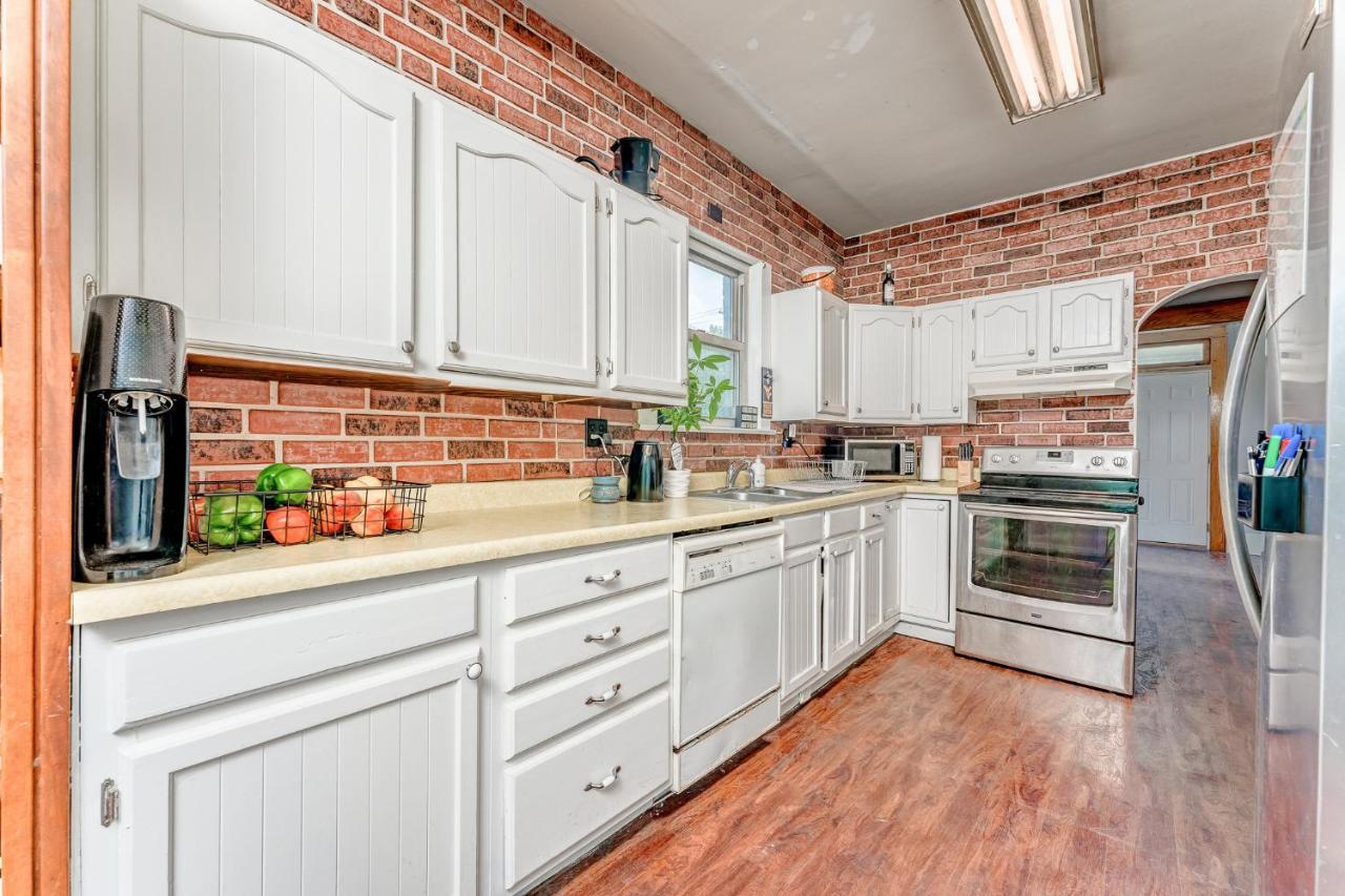 Awesome House, 5 Minutes To Dt, 2 Miles To Stadium And Ruby Memorial! Моргантаун Экстерьер фото
