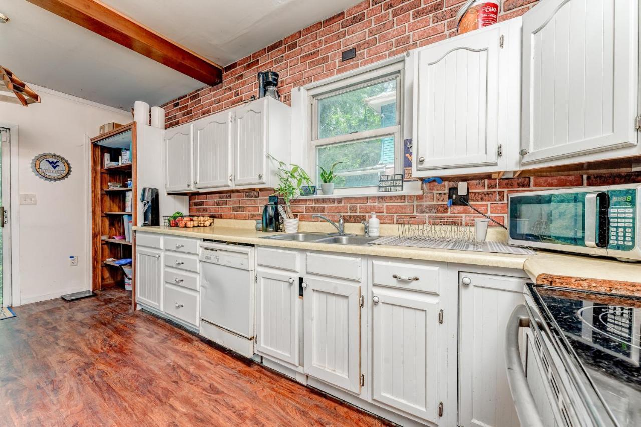 Awesome House, 5 Minutes To Dt, 2 Miles To Stadium And Ruby Memorial! Моргантаун Экстерьер фото
